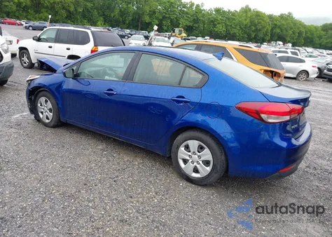 2018 Kia Forte Lx z USA, uszkodzony, nr VIN 3KPFK4A77JE283688